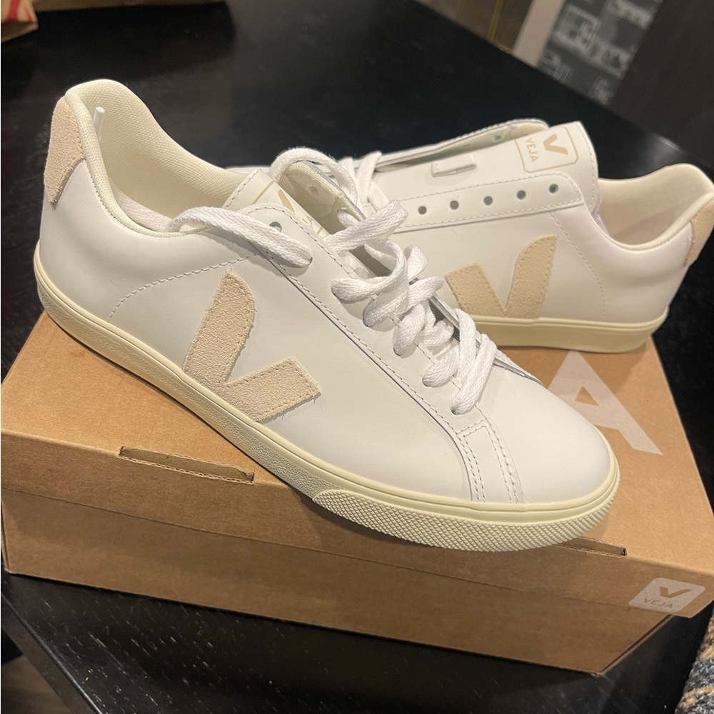 Veja sneakers